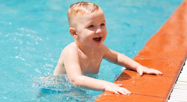 Bebeklere Yüzme Eğitimi